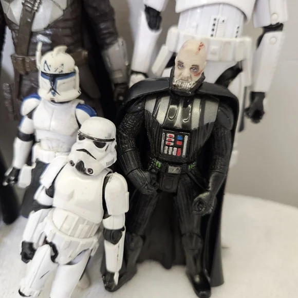 Star Wars Action Figure Set - Black, White, Tan - Picture 8 of 16